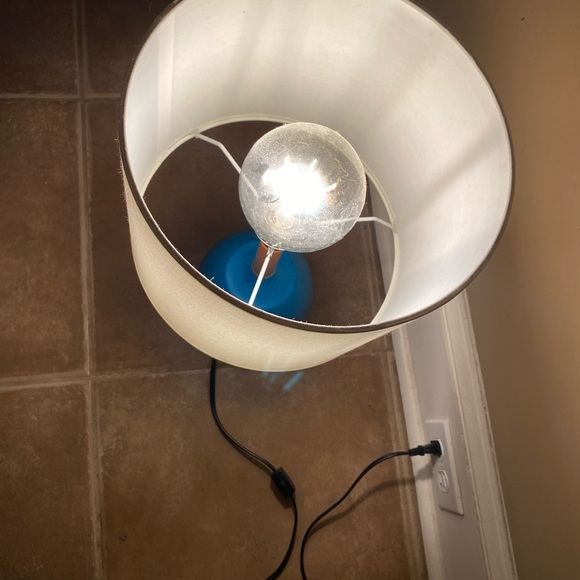 Lamp Urban Shop Modern Table Lamp, Blue 20โ x 10 1/4โ - Picture 5 of 11